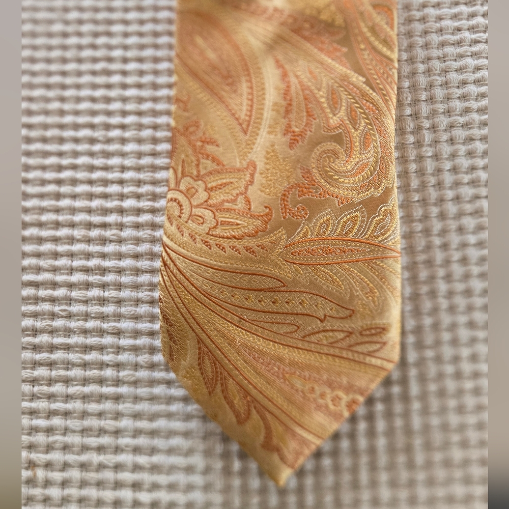 Canali Elegant Gold and Orange Paisley Tie